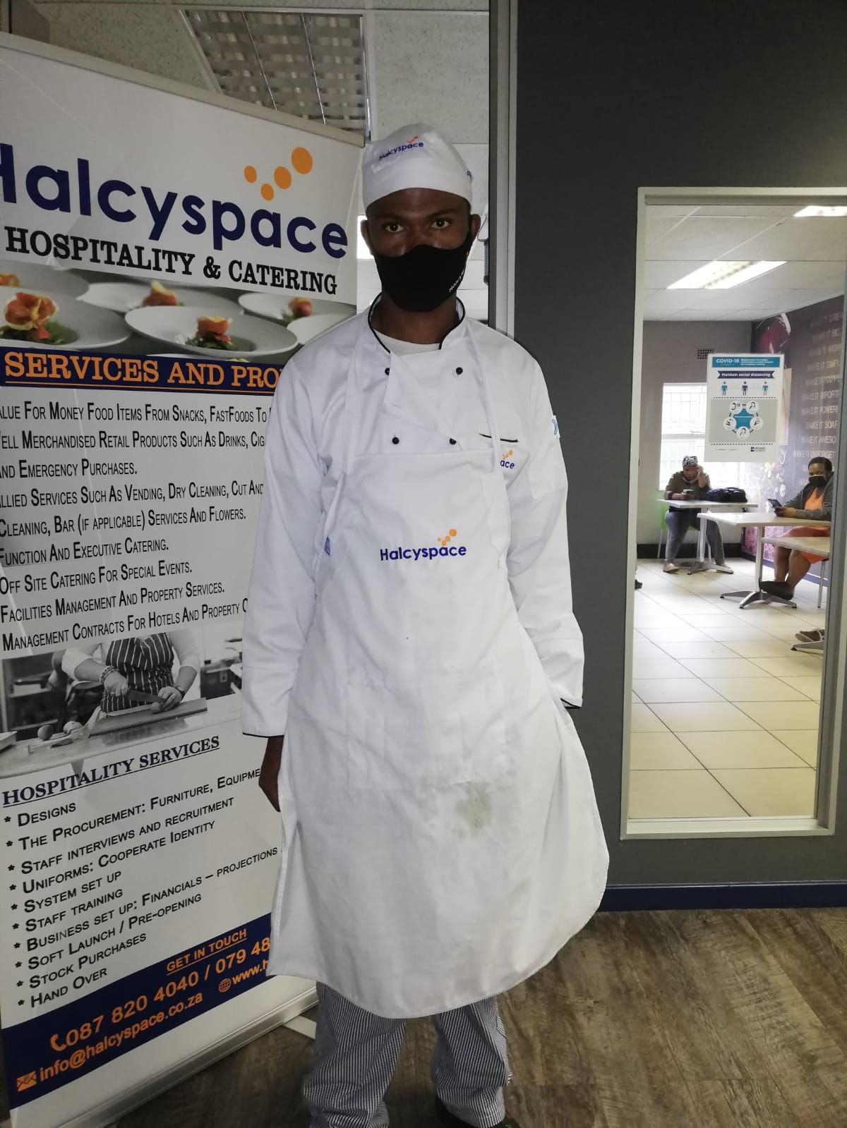 food-service-attendant-halcyspace